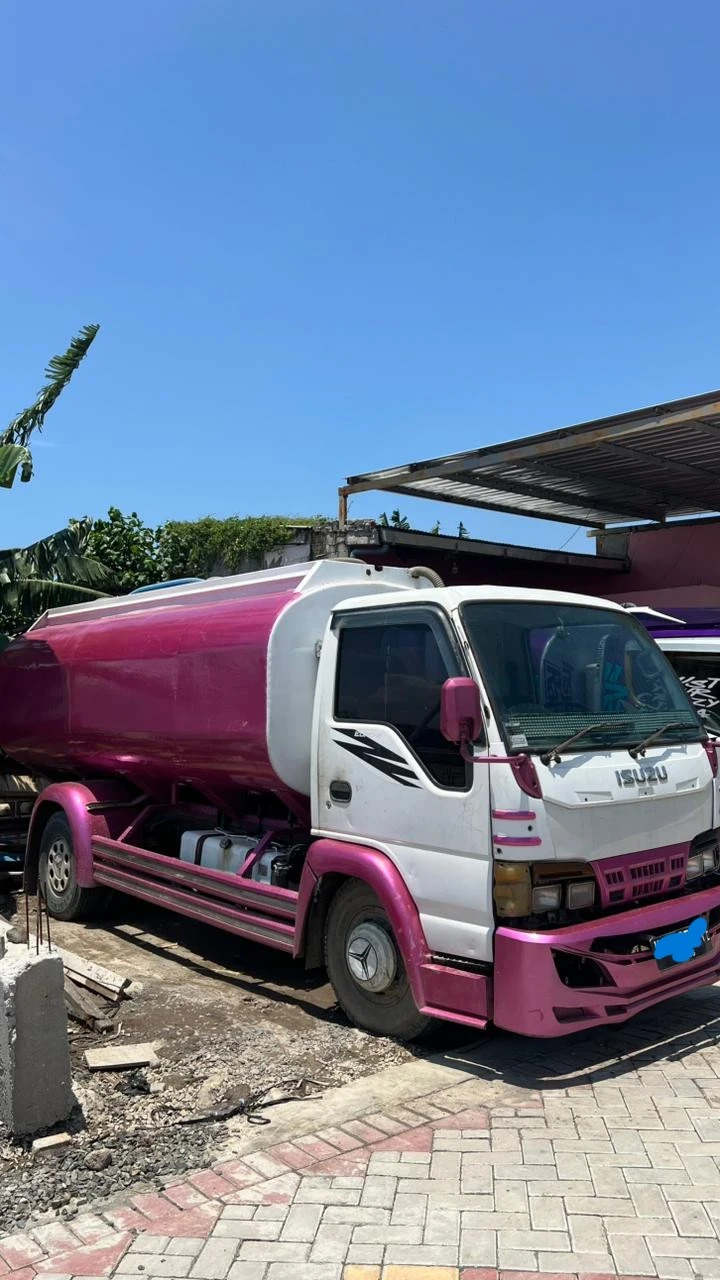 Armada sedot WC Semarang truk pink modern